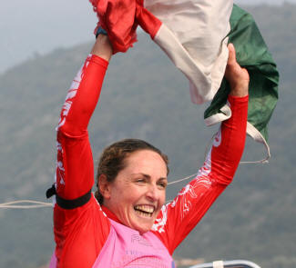 La gioia di Alessandra Sensini, neo campionessa mondiale RS:X